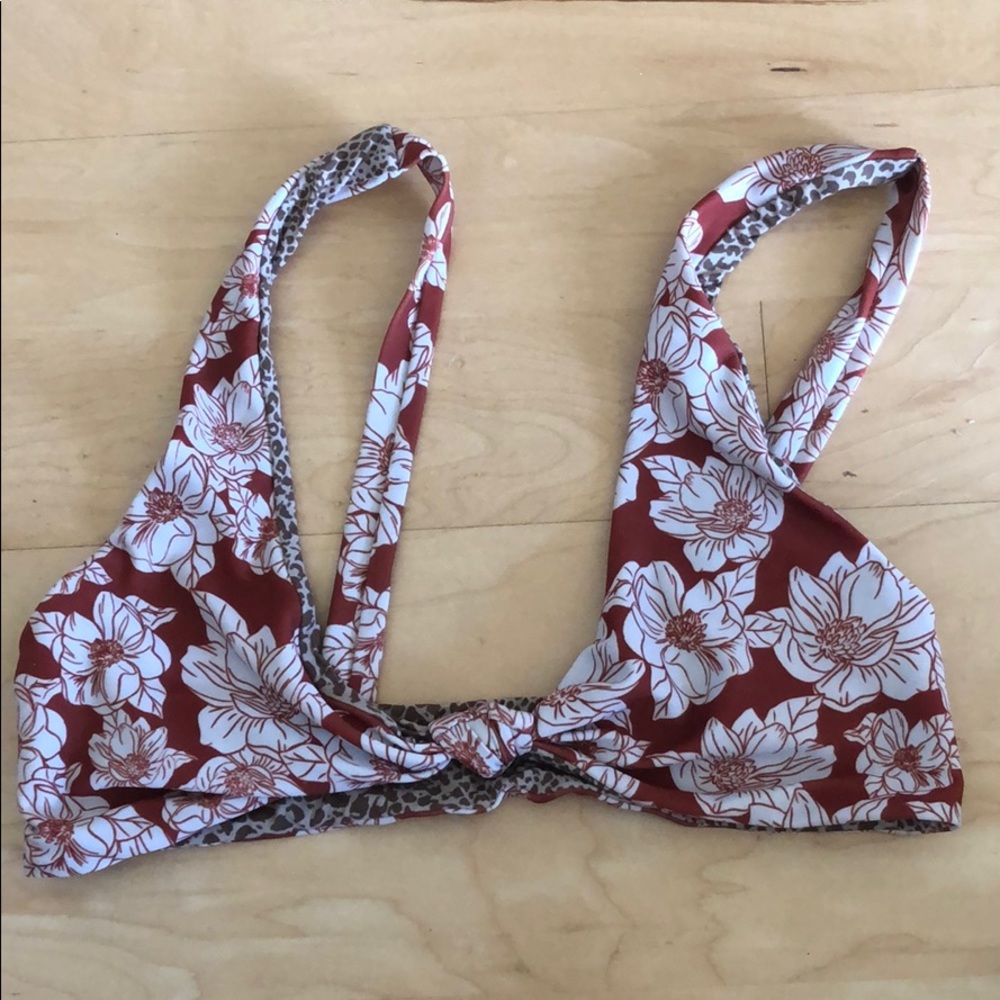 Acacia top